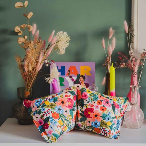 SALVADOR Wisley | Coussin fleuri cale nuque | Petits Cadors