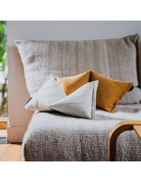 SALVADOR Luleå | Coussin cale nuque velours | Petits Cadors