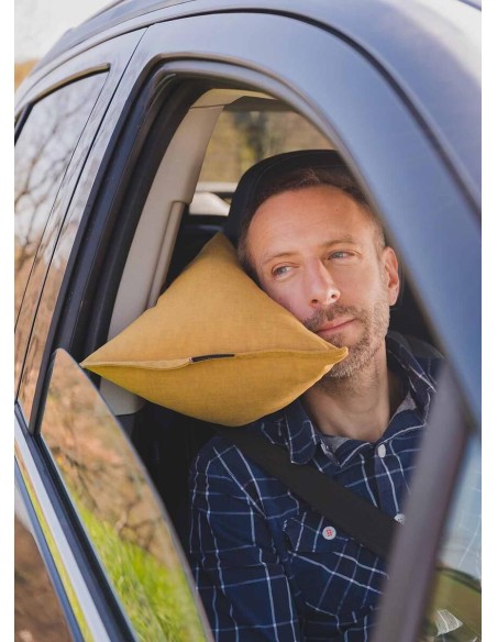 L'oreiller de voiture ISIDOR - Une invention Petits Cadors