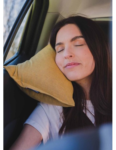 L'oreiller de voiture ISIDOR - Une invention Petits Cadors