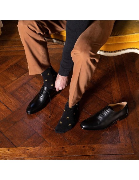 Napoléon : les chaussettes "N" allover - Maison Broussaud