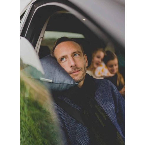 L'oreiller de voiture ISIDOR - Une invention signée Petits Cadors