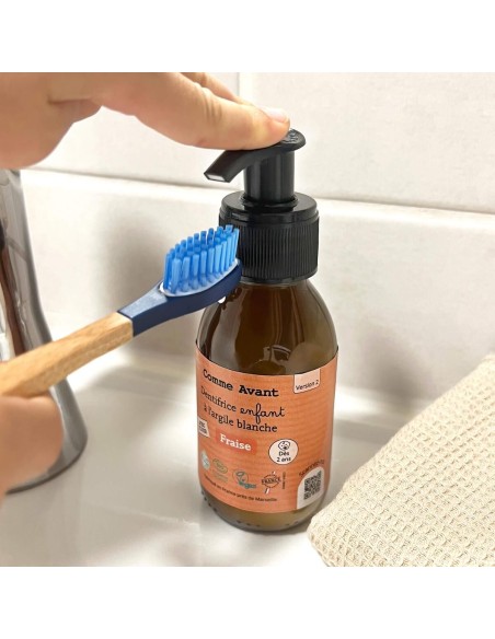 Dentifrice enfant en pâte à la fraise