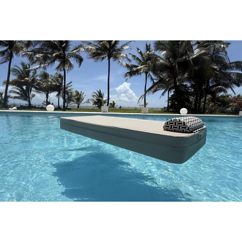matelas-flottant-piscine-mer