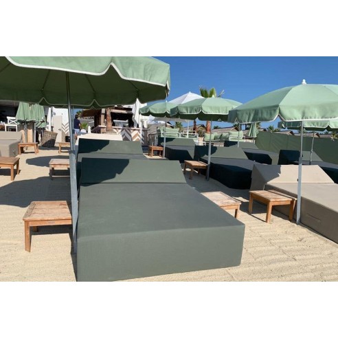 bain-de-soleil-kaki-plage-privee
