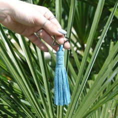 Porte Clés Pompon en cuir pailleté Bleu Ange