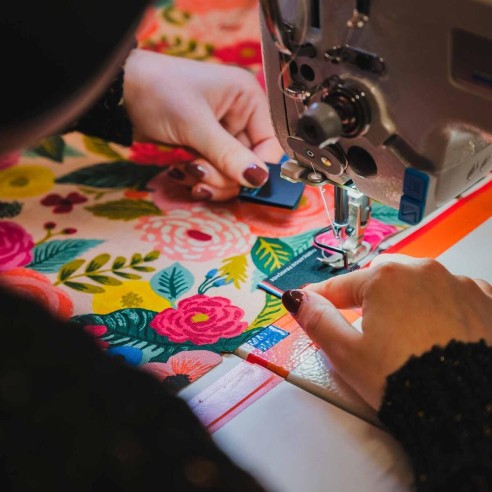 Coussin repose tête et de déco · ƩPICUR Horae | Petits Cadors