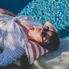 Coussin d'extérieur ergonomique · ƩPICUR Cannes | Petits Cadors