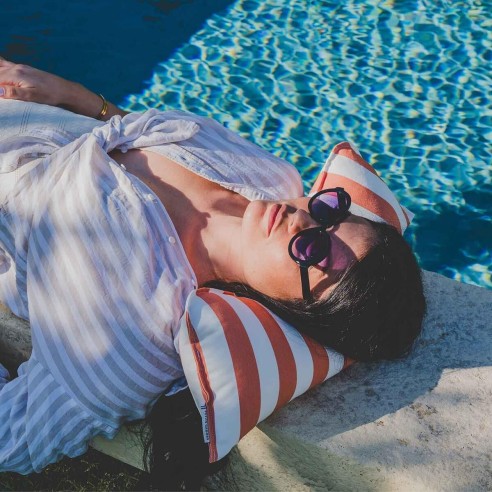 Coussin d'extérieur ergonomique · ƩPICUR Cannes | Petits Cadors