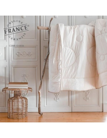 Sénane, couette toute saison, garnie de laine de moutons français