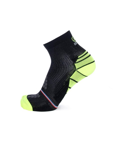 Nos chaussettes de running coloris noir/jaune - Maison Broussaud