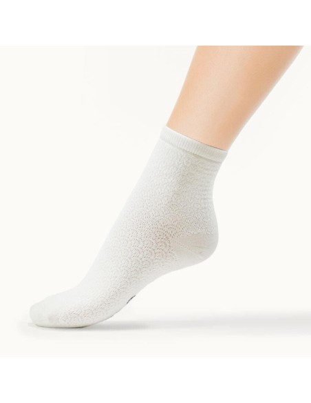 Nos chaussettes "Les Mailles Ajourées" écru - Maison Broussaud