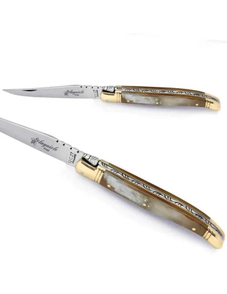 Couteau laguiole manche en corne blonde et mitres en laiton