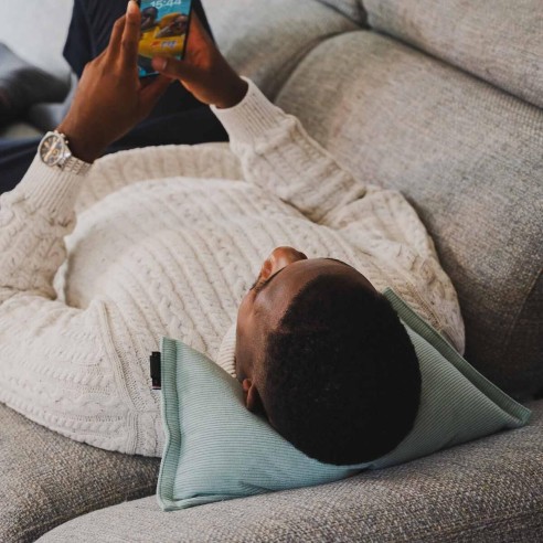 SALVADOR Helsinki | Coussin cale nuque velours | Petits Cadors